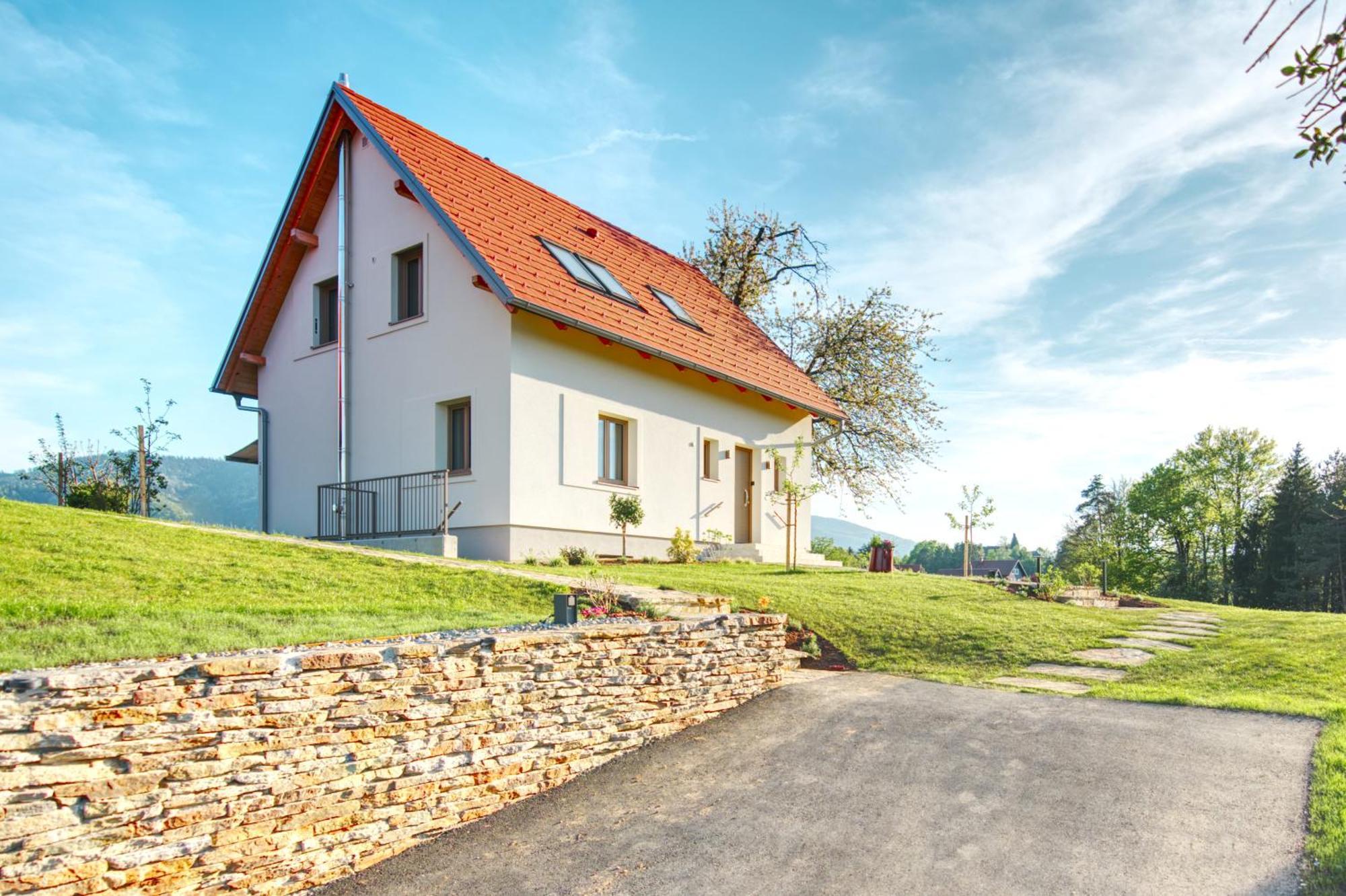 Traumhaftes Ferienhaus am Lateinberg - 8455 Eibiswald Südsteiermark Villa Exterior photo